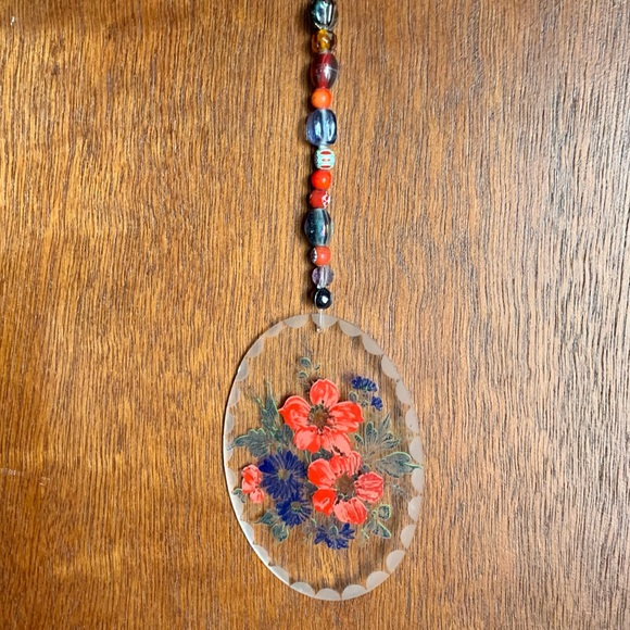 Poppies Blue Flowers Glass Vtg Sun Catcher & Beaded Strand Hanging Window Decor - Picture 3 of 10